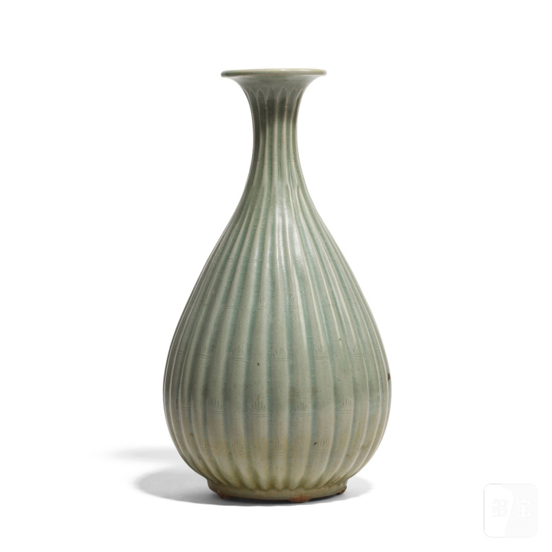 高麗王朝或更晚 青釉瓶 | VASE À CANNELURES À GLAÇURE CÉLADON Dynastie Goryeo ou postérieur - 图4
